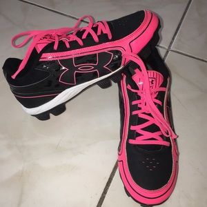 Under Armor Girls Pink Cleats